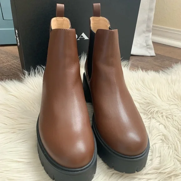 Coach Reid Leather Bootie Walnut Chelsea Boots - Picture 5 of 13